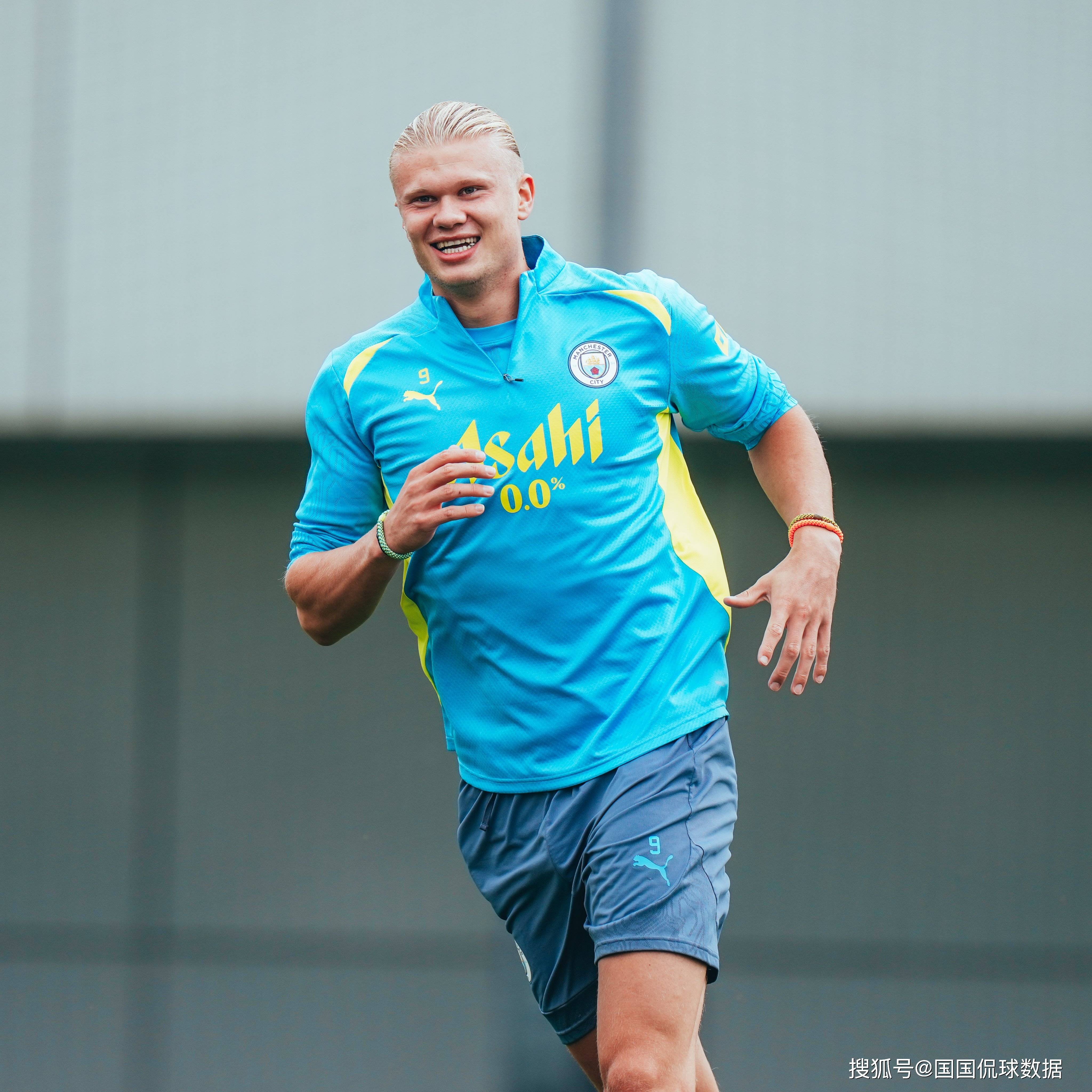 转折点！曼城伤情更新，社区盾转会期攻防权衡，赛场秩序良好，身体对抗强度拉满的简单介绍